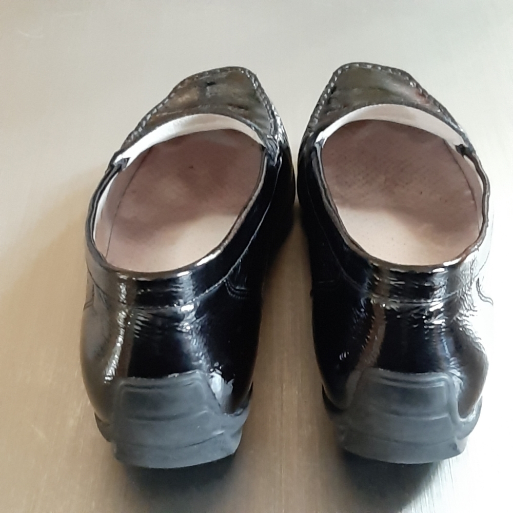 Waldlaufer black patent leather loafer or slip on shoe us size 8.5 EUC - Picture 3 of 8
